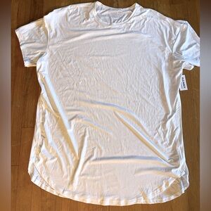 NWT Old Navy Active white tshirt